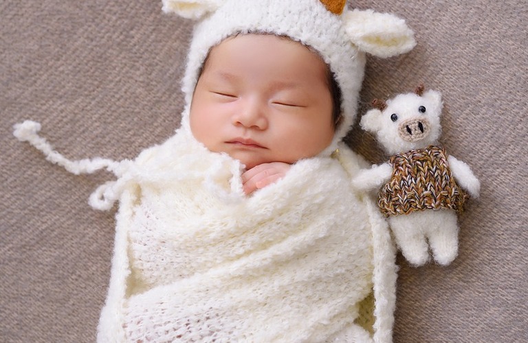 赤ちゃんを紫外線から守るために！窓ガラスフィルム施工で安心の住空間を実現！